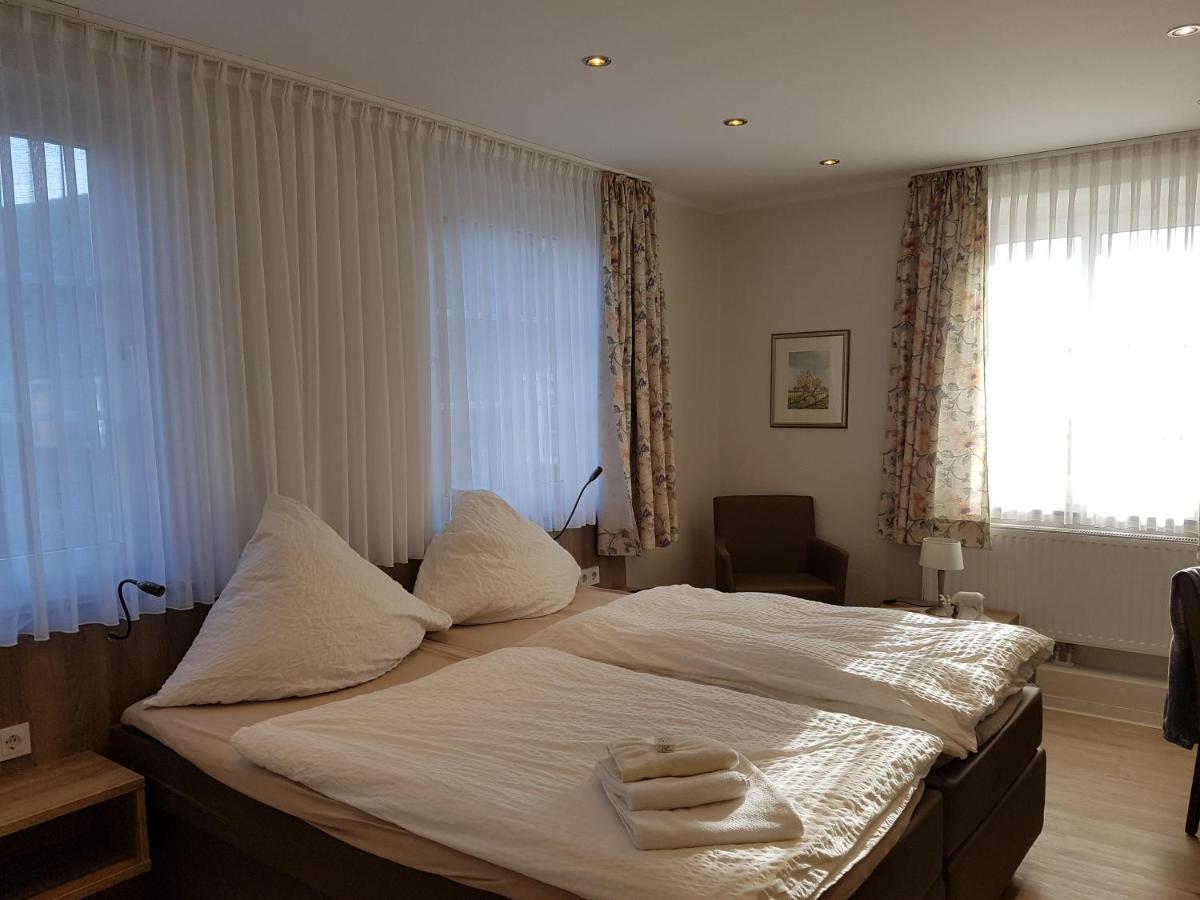 Hotel Pension Haus Pooth Wesel  Esterno foto